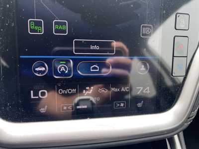 2020 Subaru Outback, $23000. Photo 7