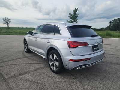 2022 Audi Q5, $35000. Photo 4
