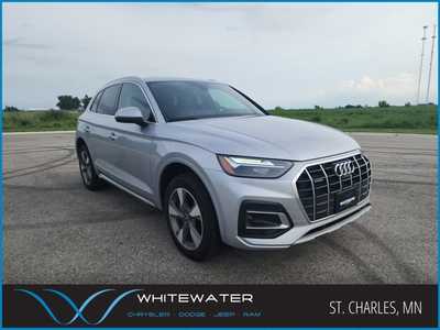 2022 Audi Q5, $35000. Photo 1