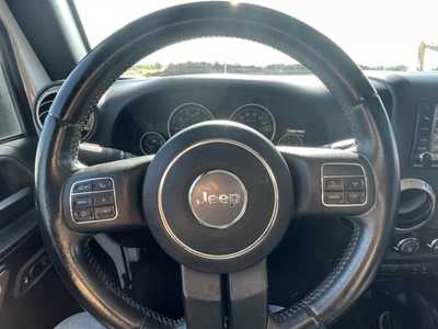 2017 Jeep Wrangler Unlimited, $12500. Photo 9