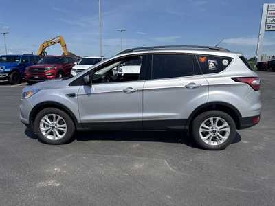 2017 Ford Escape, $17000. Photo 8