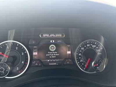 2022 RAM 2500 Crew Cab, $38000. Photo 8
