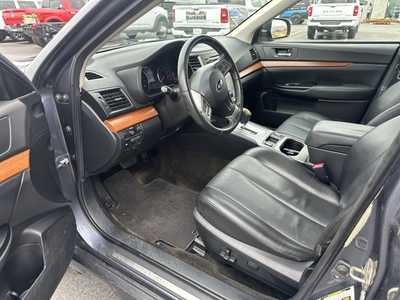 2014 Subaru Outback, $7500. Photo 11