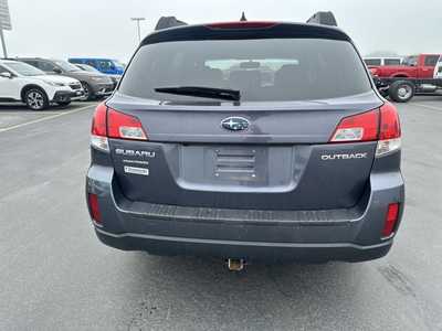 2014 Subaru Outback, $7500. Photo 4