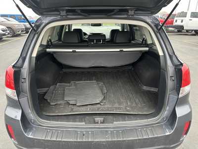 2014 Subaru Outback, $7500. Photo 9
