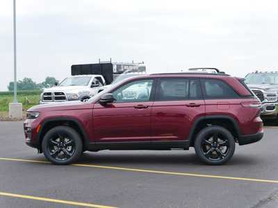 2025 Jeep Grand Cherokee, $45195. Photo 3