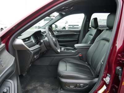 2025 Jeep Grand Cherokee, $45195. Photo 6