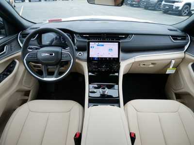 2025 Jeep Grand Cherokee L, $47665. Photo 9