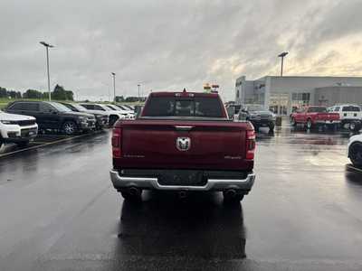 2019 RAM 1500 Crew Cab, $31000. Photo 4