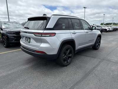 2024 Jeep Grand Cherokee, $39000. Photo 5