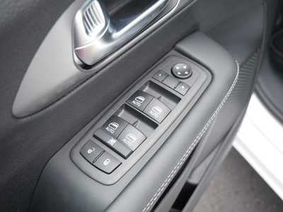 2025 Chrysler Pacifica, $40977. Photo 7