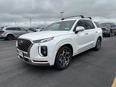 2022 Hyundai Palisade, $32000. Photo 2