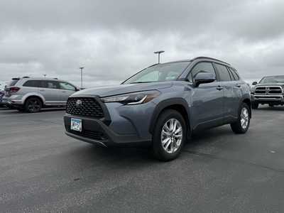 2023 Toyota Corolla Cross, $29000. Photo 2