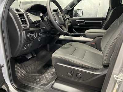2025 RAM 1500 Crew Cab, $43500. Photo 3