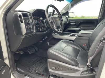 2015 Chevrolet 1500 Crew Cab, $17500. Photo 3
