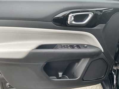 2024 Jeep Compass, $25000. Photo 12