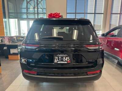 2025 Jeep Grand Cherokee, $49788. Photo 3
