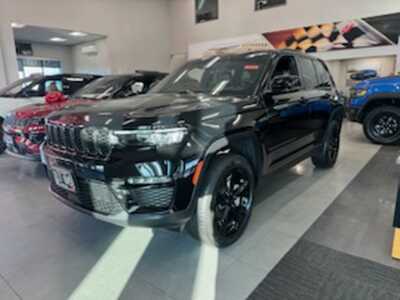 2025 Jeep Grand Cherokee, $49788. Photo 5