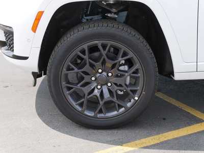 2025 Jeep Grand Cherokee L, $69743. Photo 4