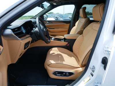 2025 Jeep Grand Cherokee L, $69743. Photo 6