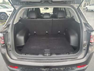 2022 Jeep Compass, $32285. Photo 7