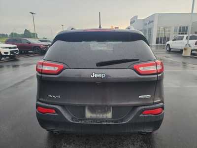 2014 Jeep Cherokee, $0. Photo 3