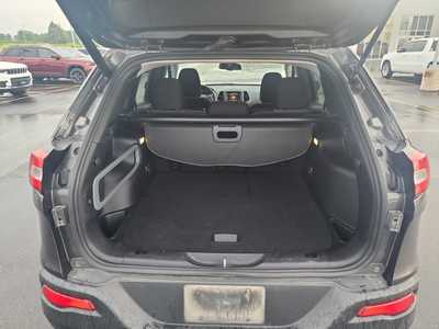 2014 Jeep Cherokee, $0. Photo 7