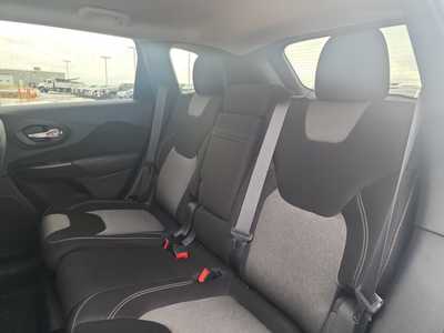 2014 Jeep Cherokee, $0. Photo 8