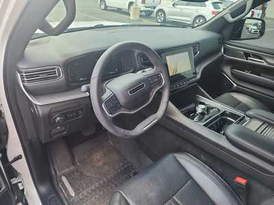 2023 Jeep Wagoneer, $53000. Photo 12