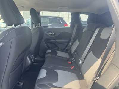 2014 Jeep Cherokee, $9500. Photo 10
