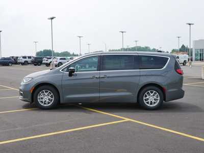 2025 Chrysler Pacifica, $40271. Photo 3