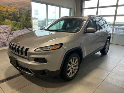 2018 Jeep Cherokee, $11000. Photo 3