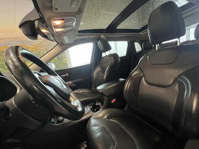 2018 Jeep Cherokee, $11000. Photo 4