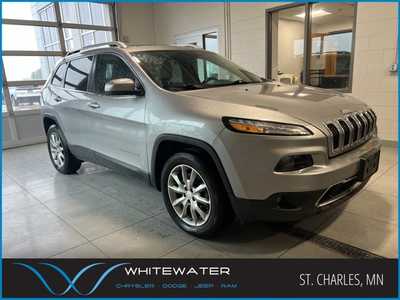 2018 Jeep Cherokee, $11000. Photo 1