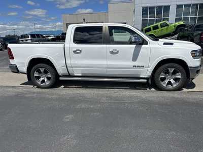 2022 RAM 1500 Crew Cab, $33000. Photo 2