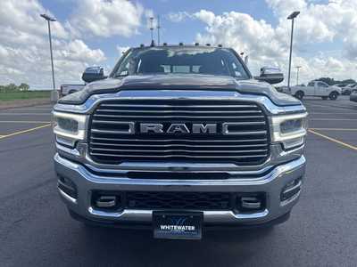 2022 RAM 3500 Crew Cab, $60000. Photo 2