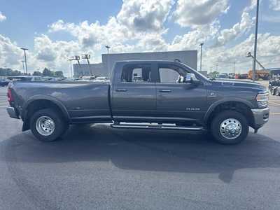 2022 RAM 3500 Crew Cab, $60000. Photo 4