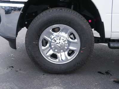 2026 RAM 3500 Crew Cab, $54071. Photo 4