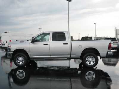 2026 RAM 3500 Crew Cab, $54343. Photo 3