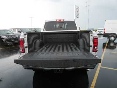 2026 RAM 3500 Crew Cab, $54343. Photo 5
