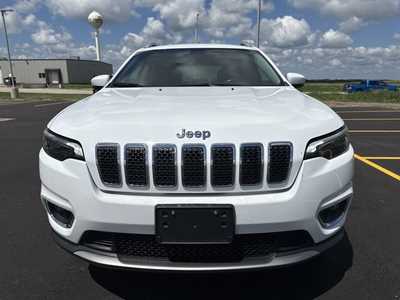 2020 Jeep Cherokee, $0. Photo 2