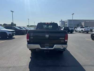 2019 RAM 1500 Crew Cab, $18000. Photo 4