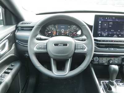 2025 Jeep Compass, $28986. Photo 11