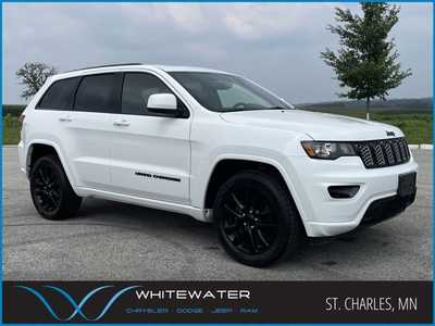 2020 Jeep Grand Cherokee, $23500. Photo 1