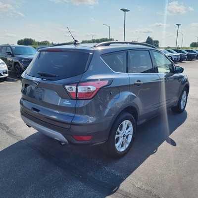 2018 Ford Escape, $14000. Photo 2