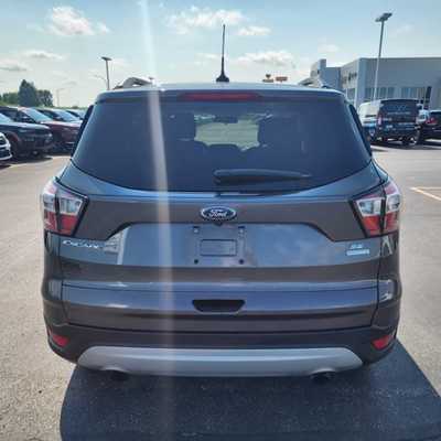 2018 Ford Escape, $14000. Photo 3