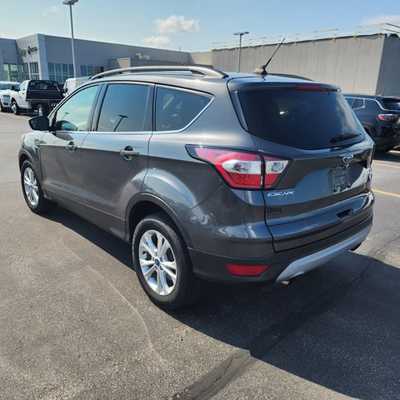 2018 Ford Escape, $14000. Photo 4