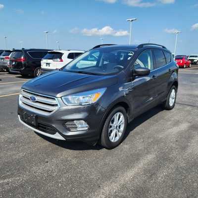 2018 Ford Escape, $14000. Photo 5