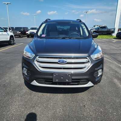 2018 Ford Escape, $14000. Photo 6