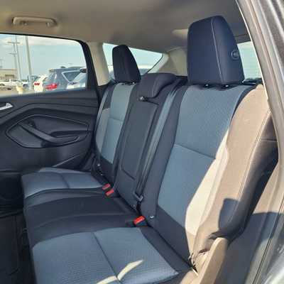 2018 Ford Escape, $14000. Photo 8